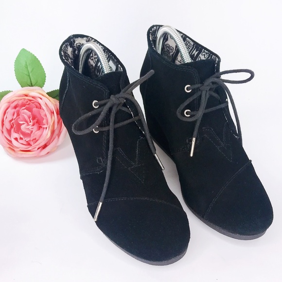 toms desert wedge black